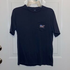 Vineyard vines t-shirt